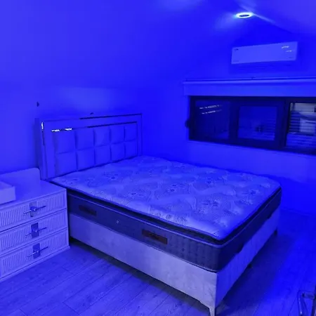 Incredible Luxury 3 Bedrooms And A Hall