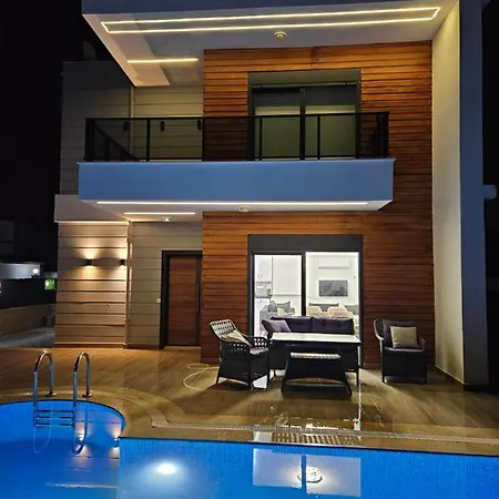 Villa Incredible Luxury 3 Bedrooms And A Hall